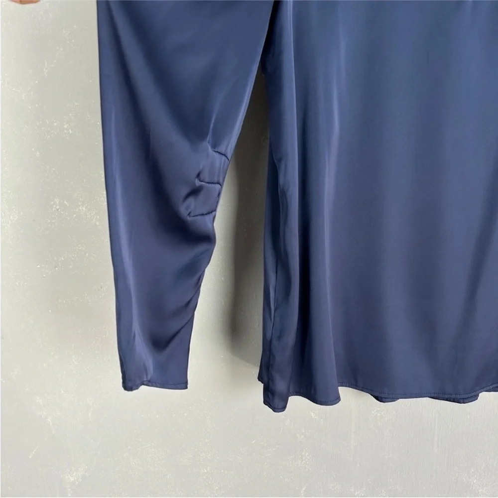 Torrid size 00 10 satin puff long sleeve blouse navy blue elegant NWT - Picture 6 of 11